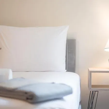 Modern Comfort Near Centre Athens