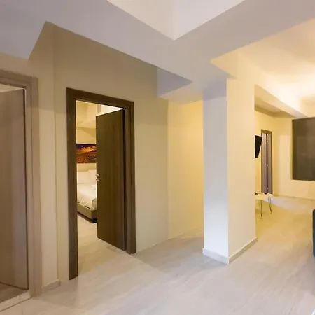 Modern Comfort Near Centre *