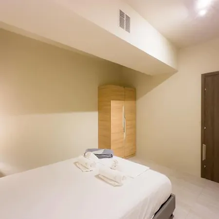 Apartment Modern Comfort Near Centre *