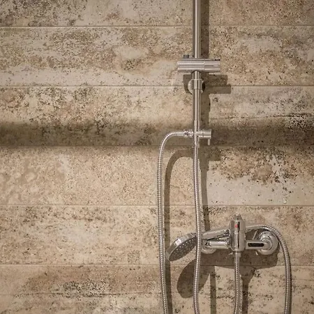Modern Comfort Near Centre Διαμέρισμα